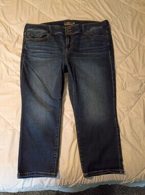 Torrid Sz. 22 Women's Plus Dark Blue Cropped Capri Denim Jeans